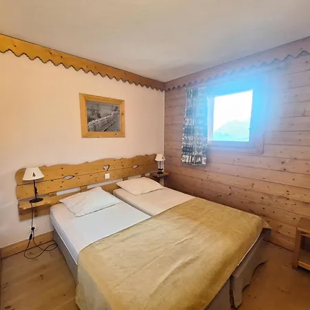 Roselend - De 3 Pieces Situe Dans Au Village Du Chantel, Proche Des Pistes Et Avec Piscine. Mae-2474 *